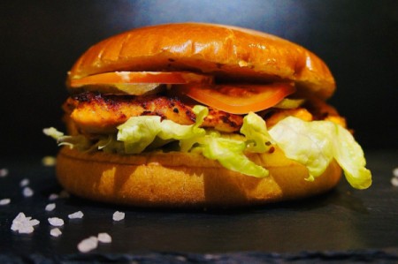 У нас вы найдете как классические английские блюда, так и блюда с других концов света.